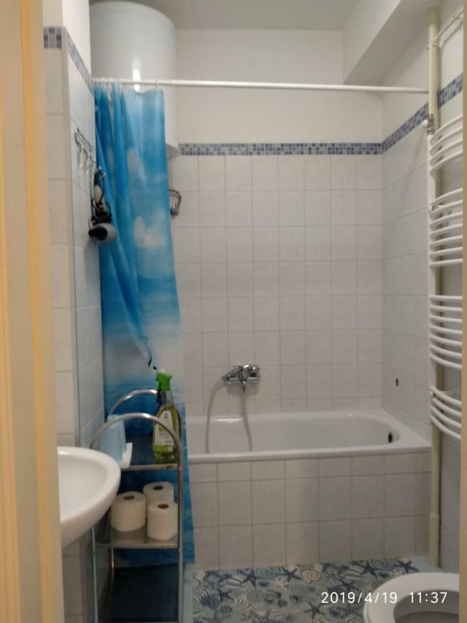 Lara Apartman 布达佩斯 外观 照片